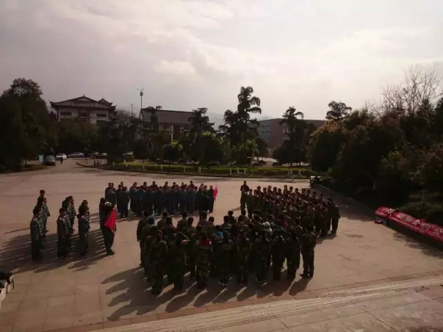 齊心奮進(jìn)，夢想起航，遠(yuǎn)景裝飾2015啟動大會-全員會師