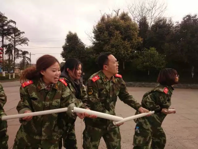 齊心奮進(jìn)，夢想起航，遠(yuǎn)景裝飾2015啟動大會-全員會師