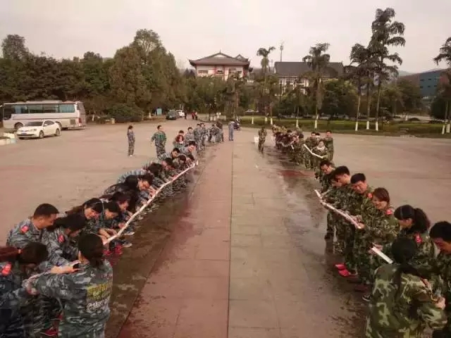 齊心奮進(jìn)，夢想起航，遠(yuǎn)景裝飾2015啟動大會-全員會師